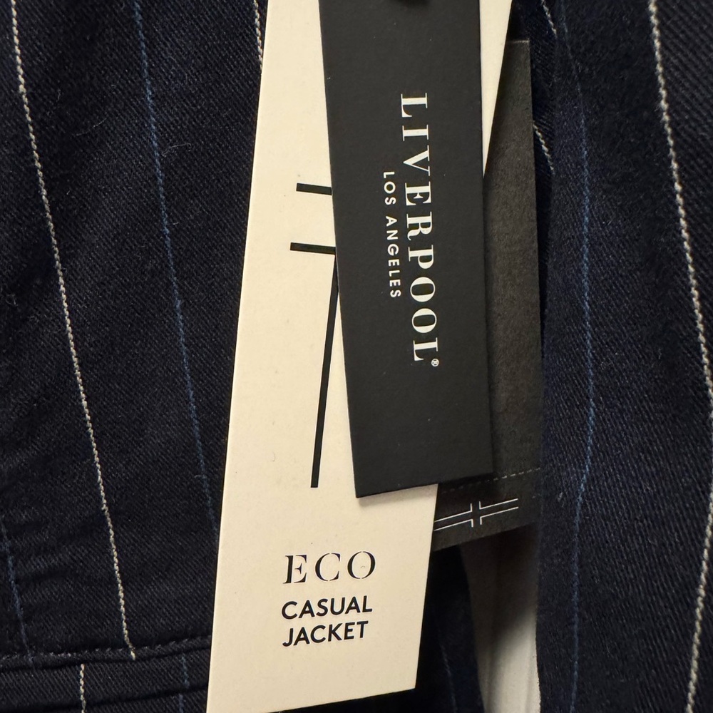 Liverpool Pinstripe Women's Cropped Blazer - Picture 4 of 4